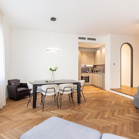 Cool And Big Central Apartment Duomo - White Milano Eksteriør bilde