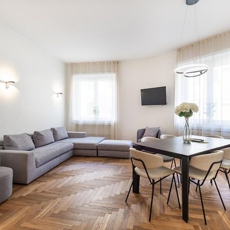 Cool And Big Central Apartment Duomo - White Milano Eksteriør bilde
