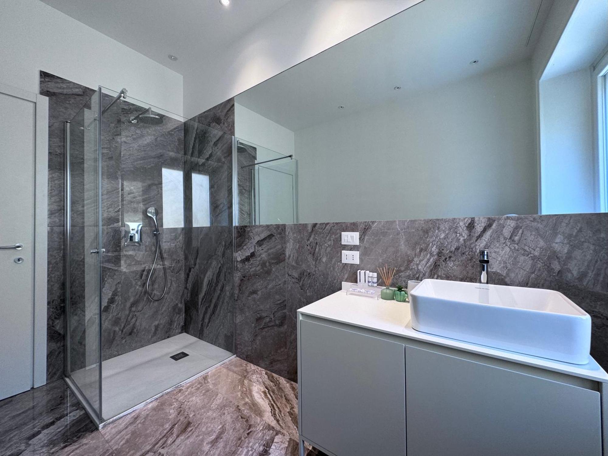 Cool And Big Central Apartment Duomo - White Milano Eksteriør bilde