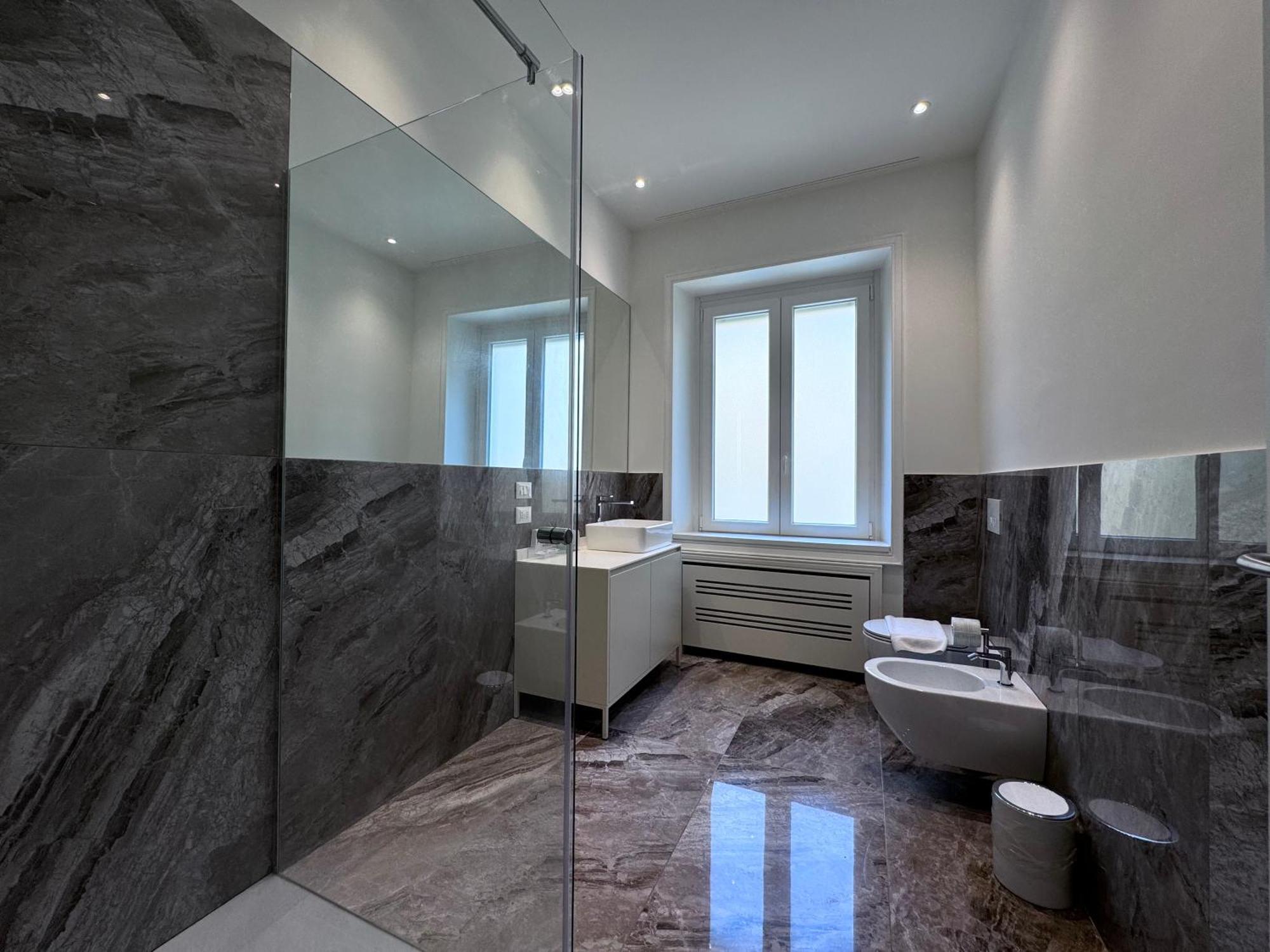 Cool And Big Central Apartment Duomo - White Milano Eksteriør bilde