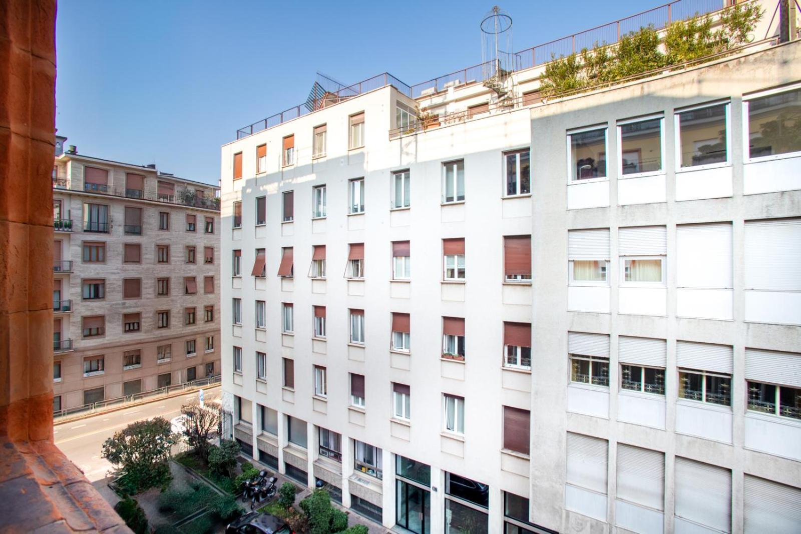 Cool And Big Central Apartment Duomo - White Milano Eksteriør bilde